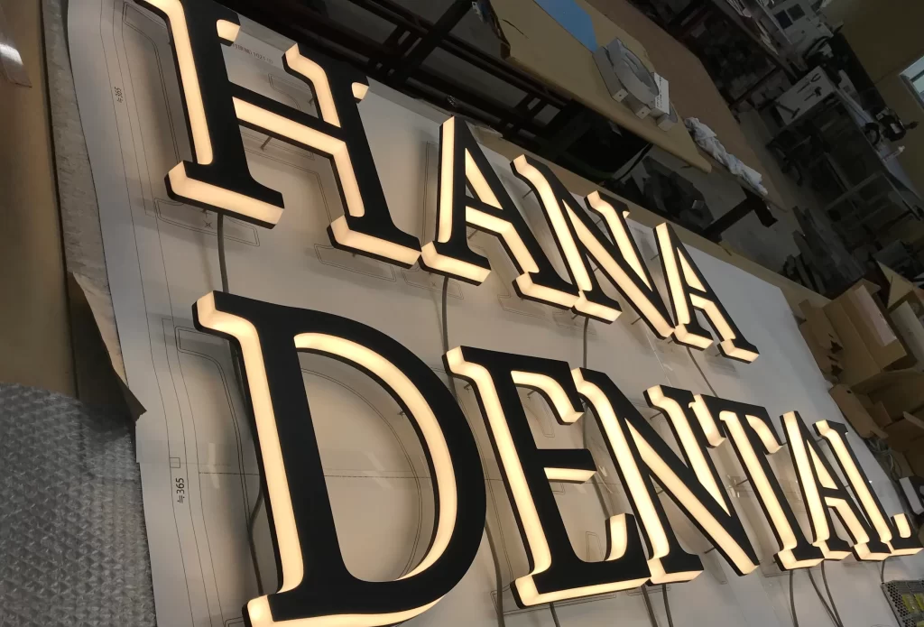 看板の種類と選び方ガイド！集客に最適な屋外・自立・デジタル看板